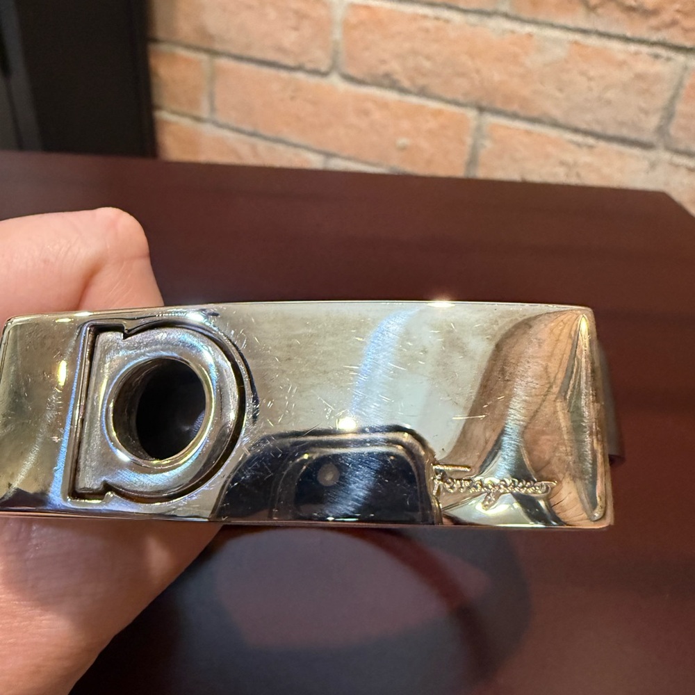 Salvatore Ferragamo Silver Belt Black leather